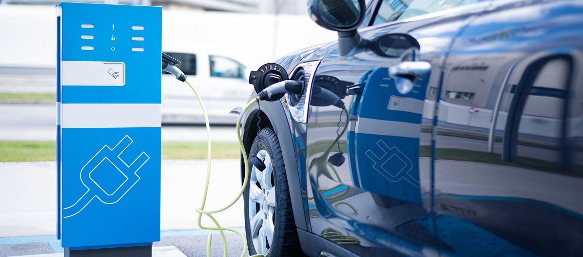 E-Auto an der Ladestation