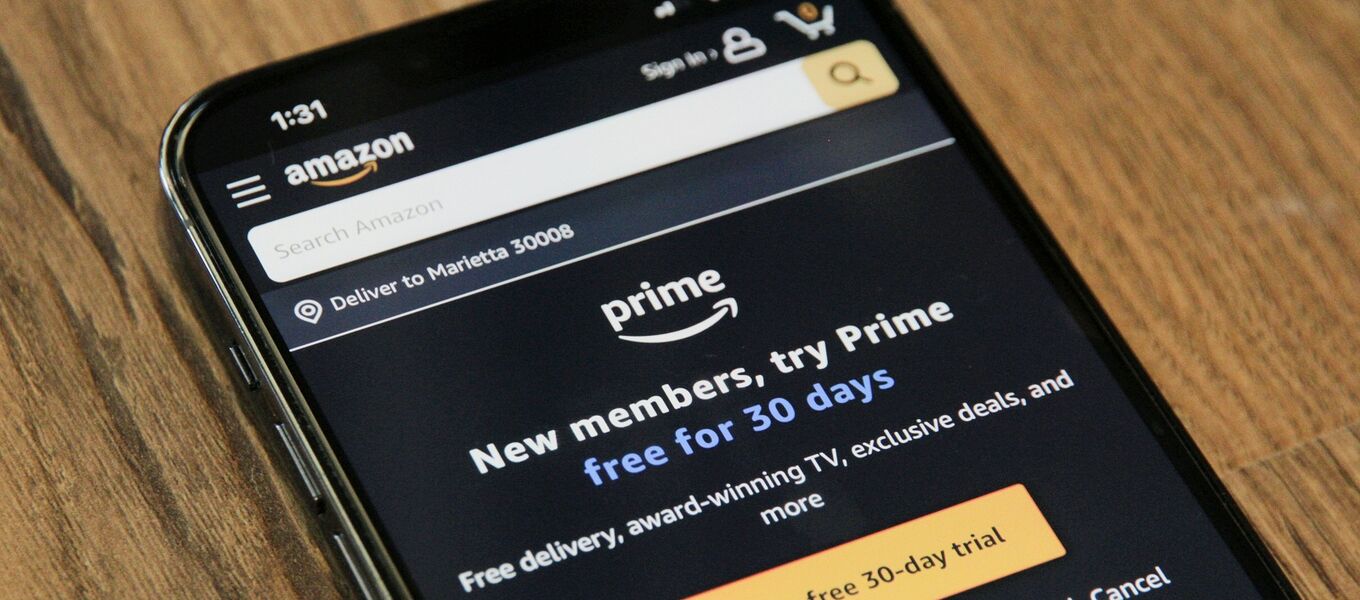 Symbol für eine Amazon-Prime-Mitgliedschaft und die Preiserhöhung eines Abonnements