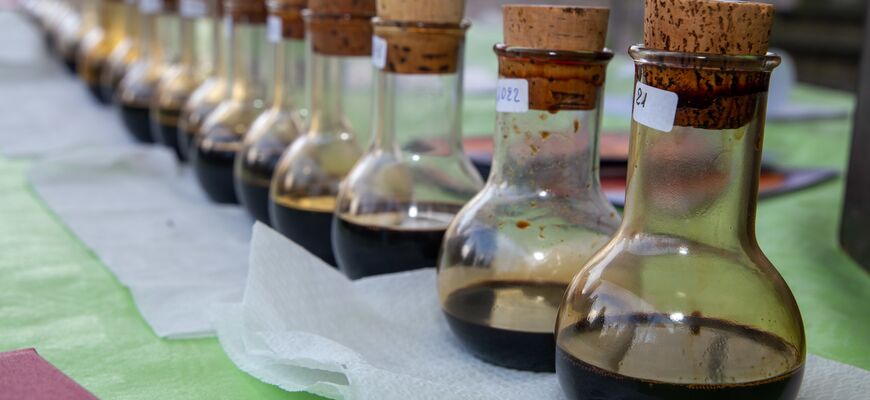Balsamico-Fläschen